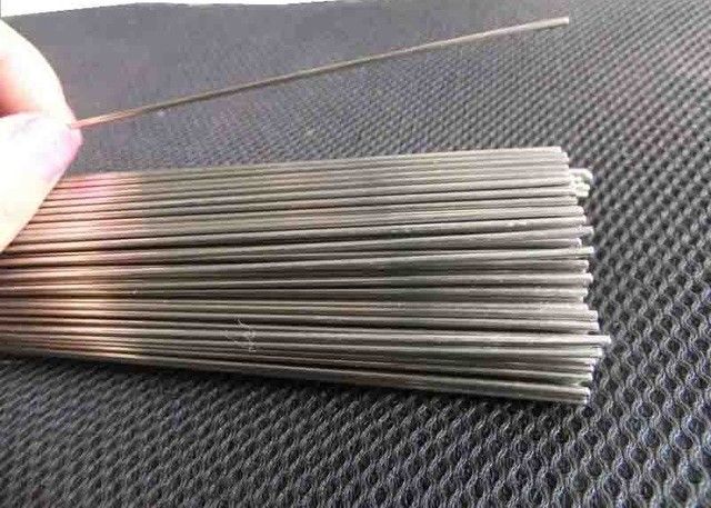 Dây thép lò xo thẳng bằng thép không gỉ 1,2mm Bề mặt sáng Cạnh tròn nhẵn
